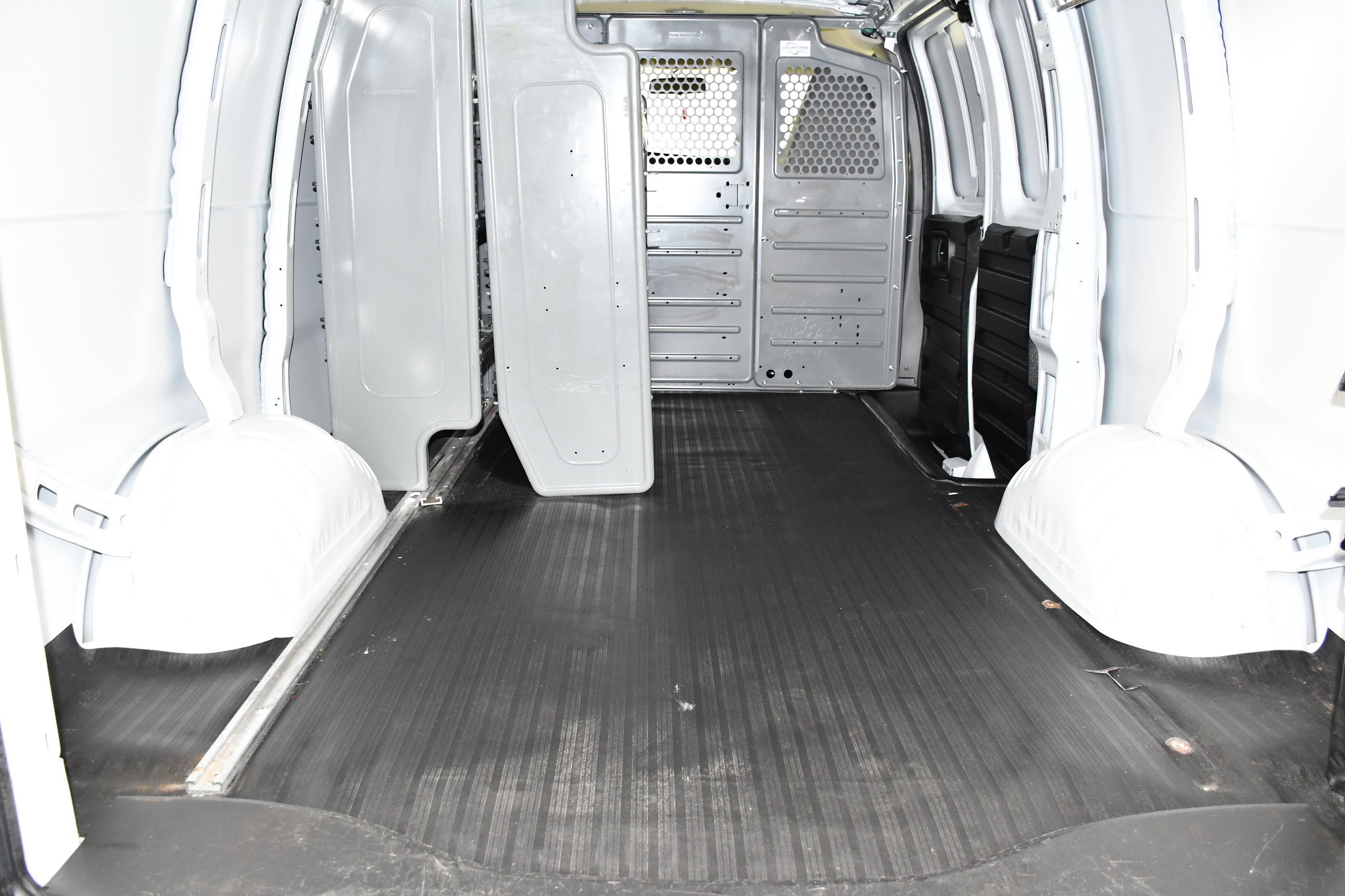 Used 2020 Chevrolet Express 2500 w/ Driver Convenience Package RWD image 52