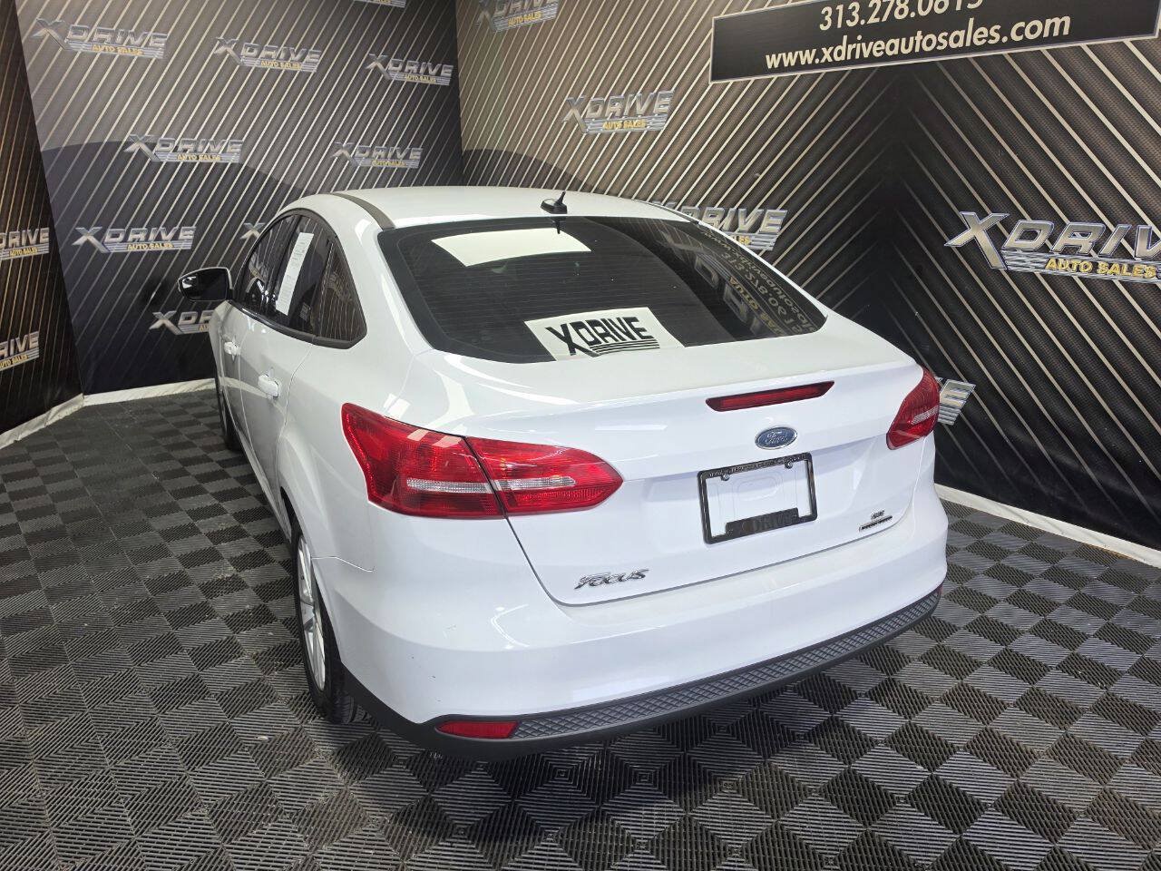 Used 2016 Ford Focus SE FWD image 6