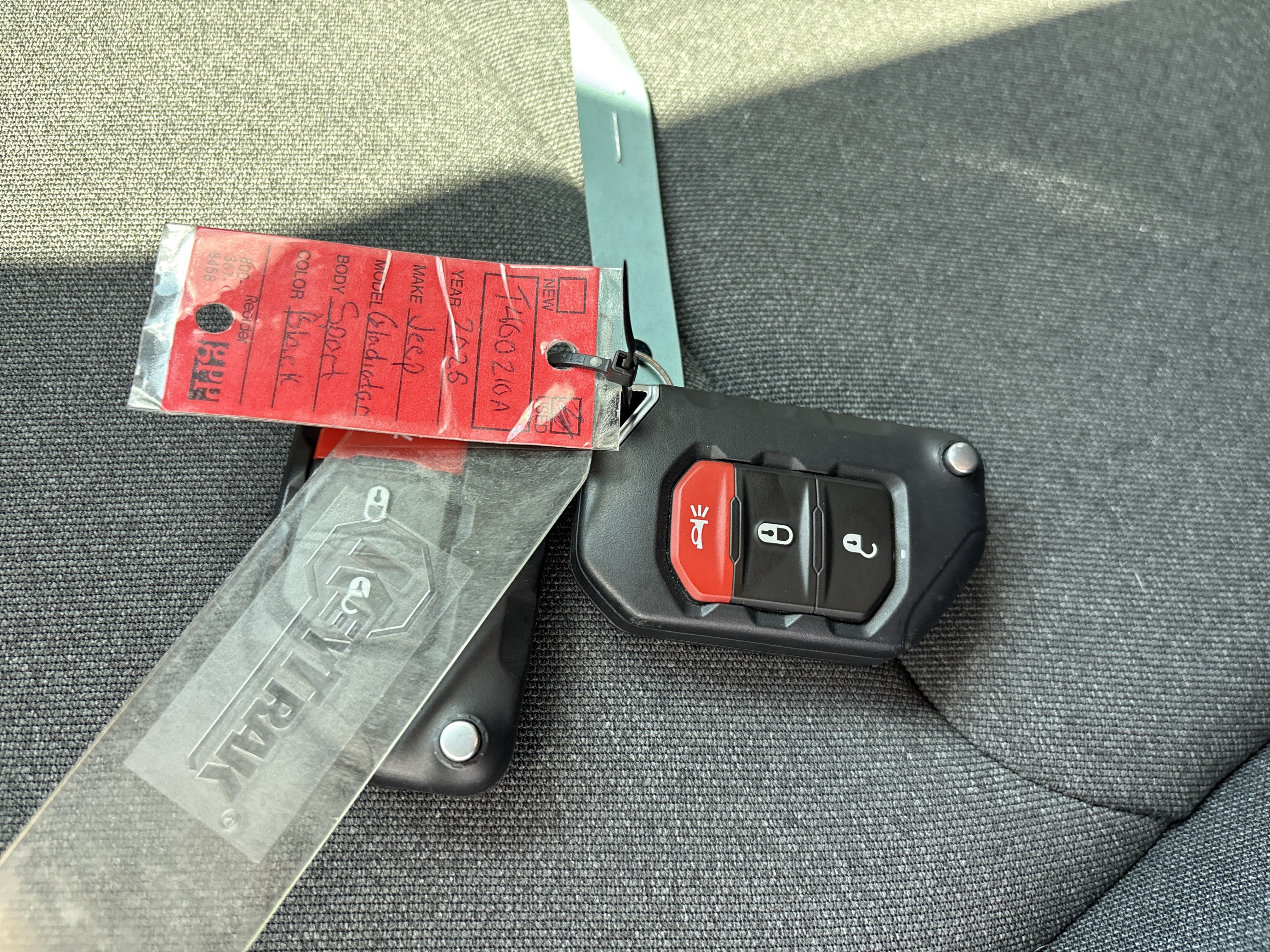Used 2025 Jeep Gladiator Sport AWD/4WD image 36