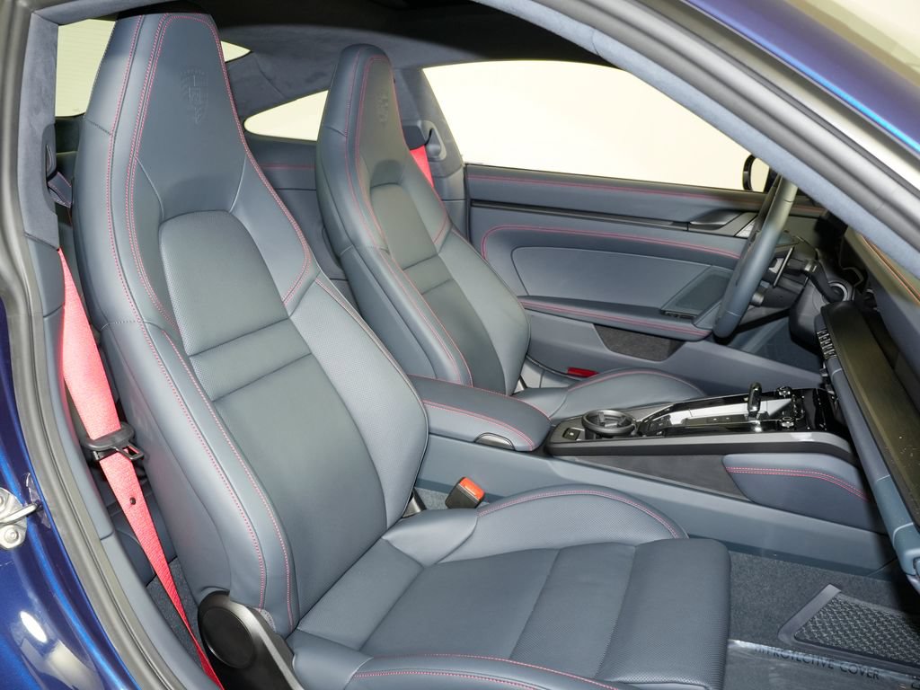 Certified 2026 Porsche 911 Carrera 4 GTS AWD/4WD image 43