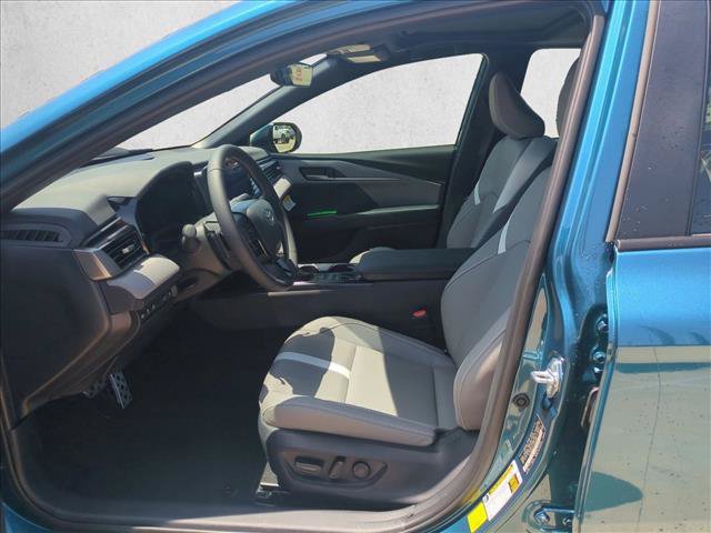 New 2026 Toyota Camry SE w/ Convenience Package FWD image 4