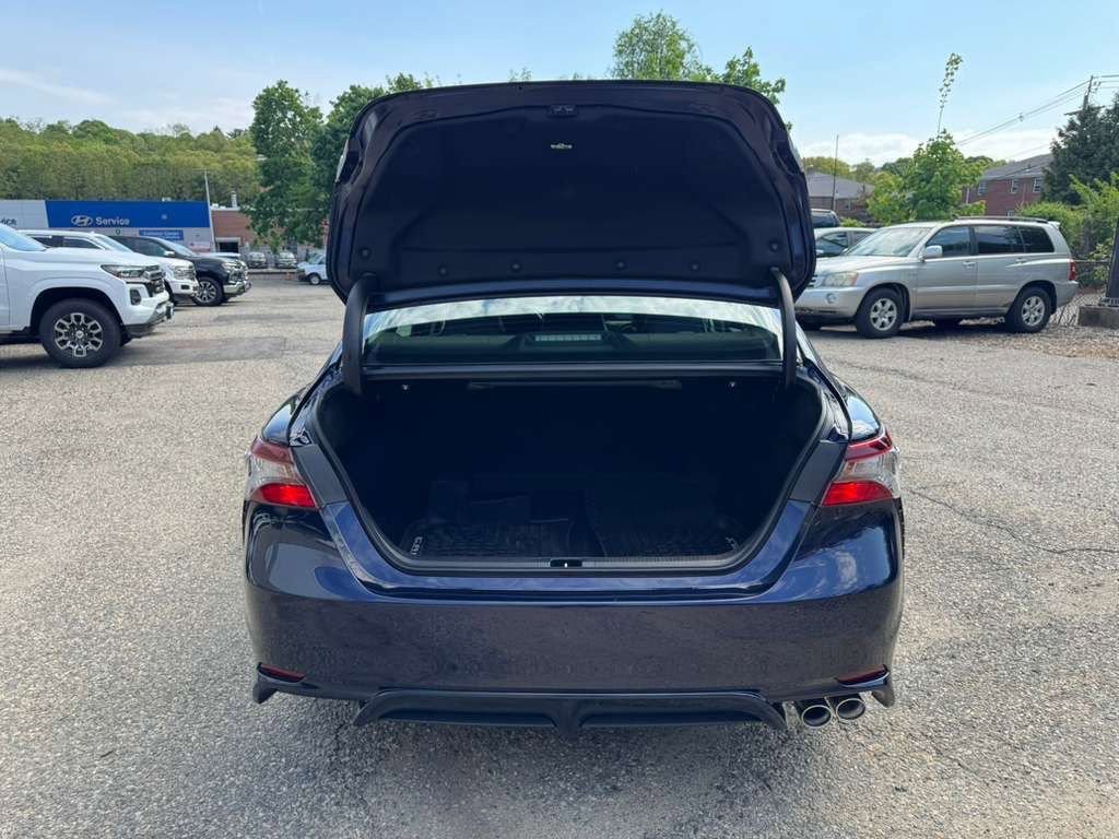 Used 2021 Toyota Camry SE AWD/4WD image 5