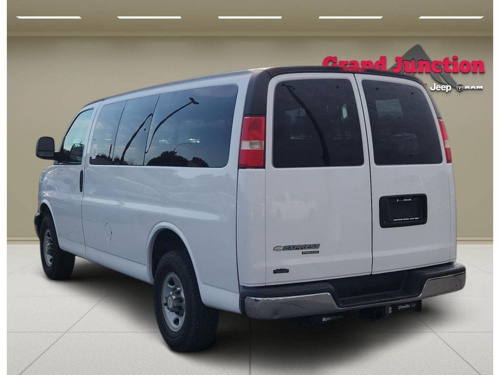 Used 2012 Chevrolet Express 3500 LT w/ LT Preferred Equipment Group RWD image 4