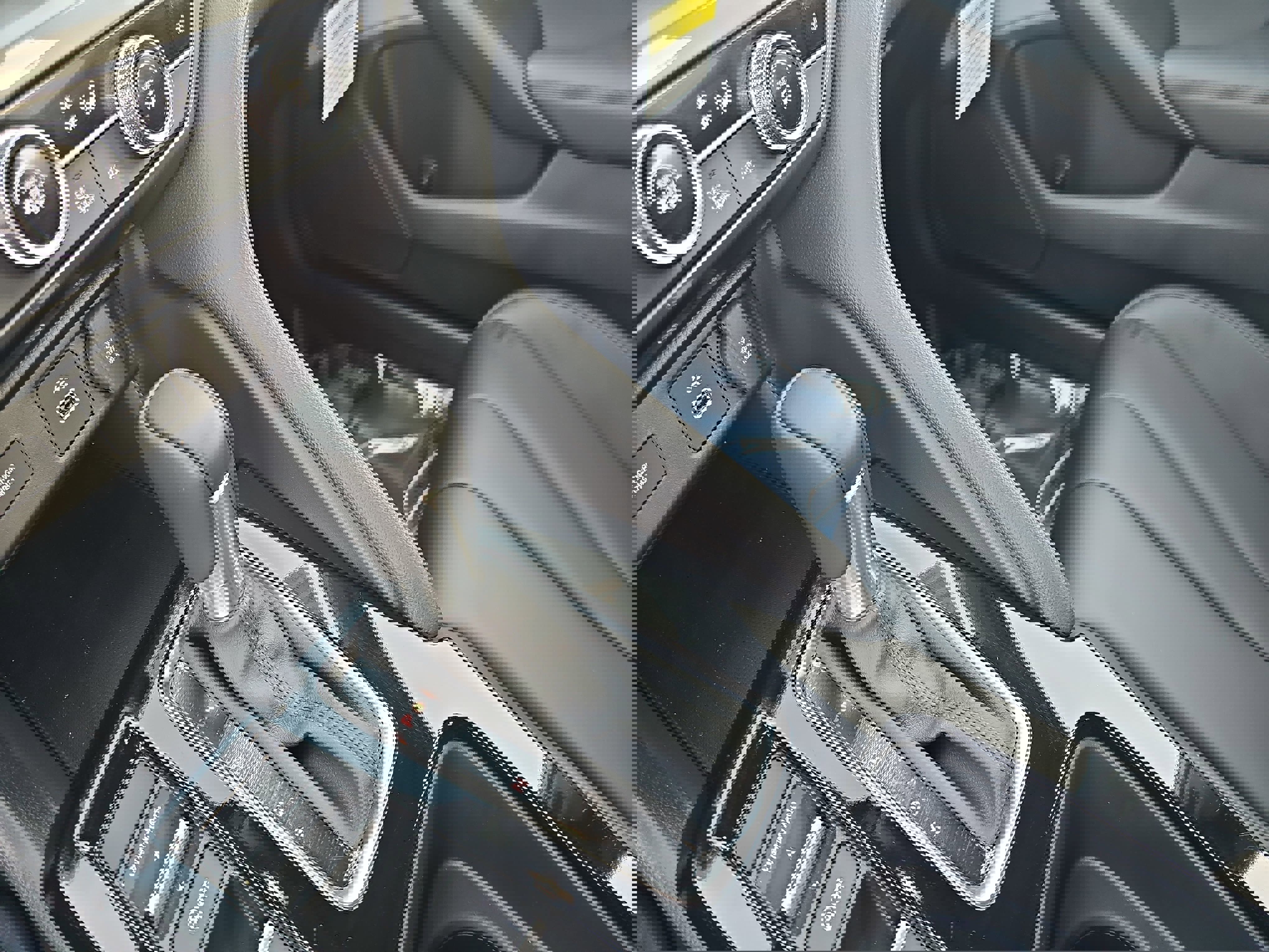 Certified 2025 Acura Integra Base image 24