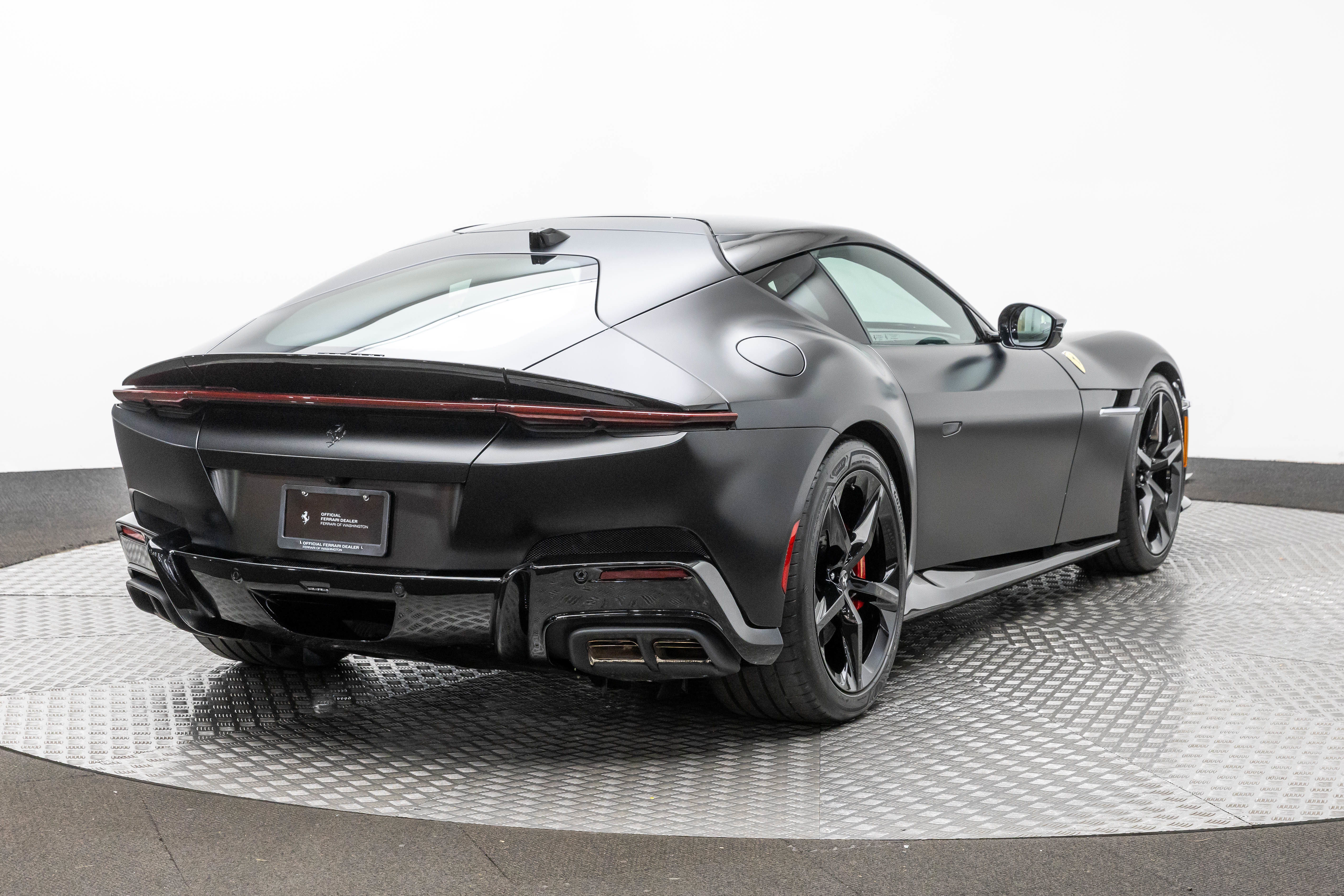 Used 2026 Ferrari 12Cilindri image 7