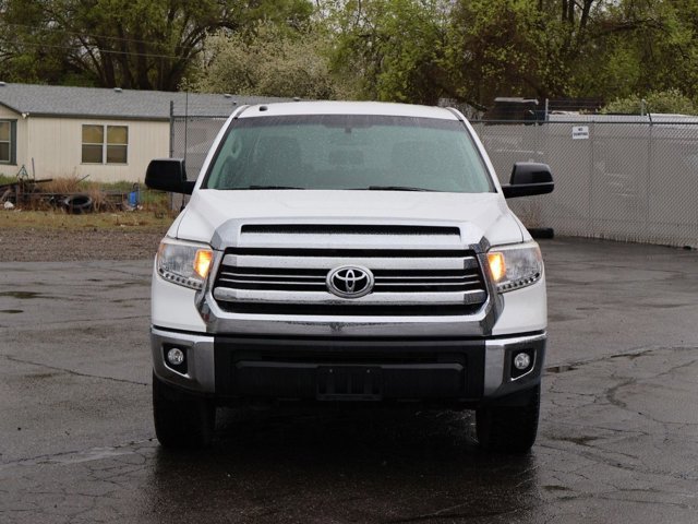 Used 2017 Toyota Tundra SR5 w/ TRD Off Road Package AWD/4WD video 2