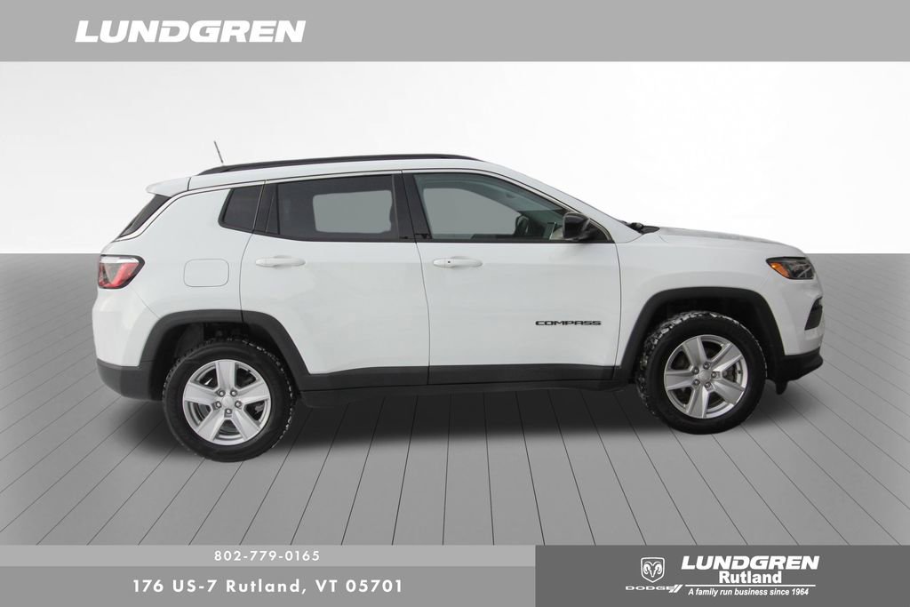 Used 2022 Jeep Compass Latitude w/ Convenience Group image 2
