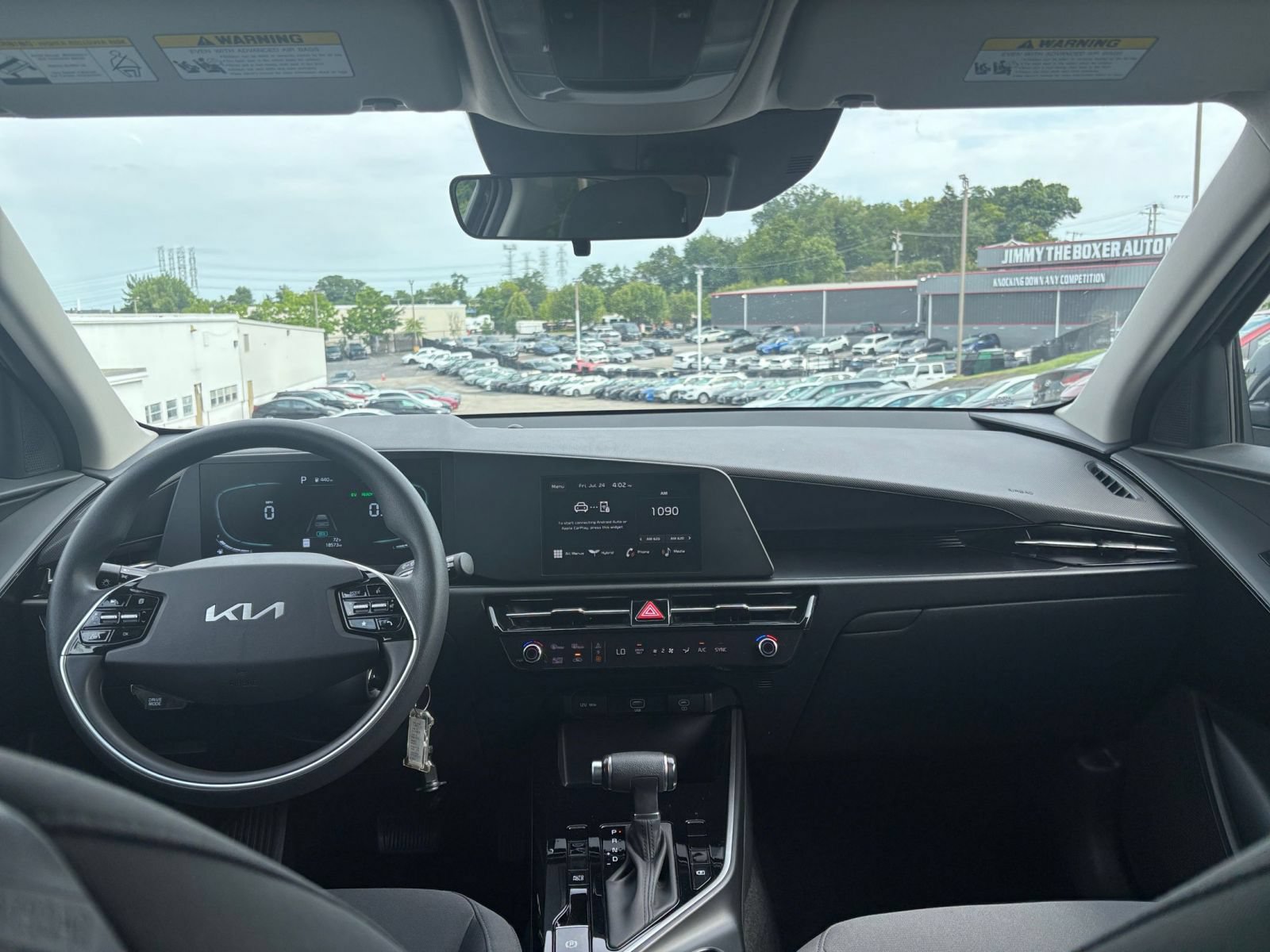 Used 2026 Kia Niro LX FWD image 31