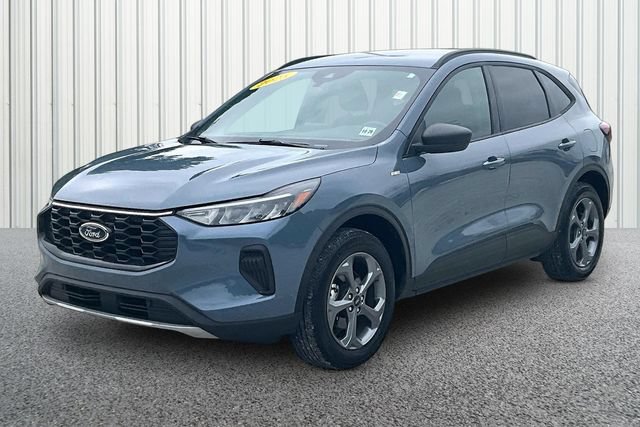 Used 2025 Ford Escape ST-Line AWD/4WD image 2