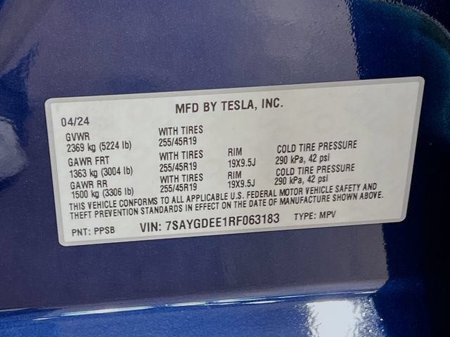 Used 2024 Tesla Model Y Long Range AWD/4WD image 33