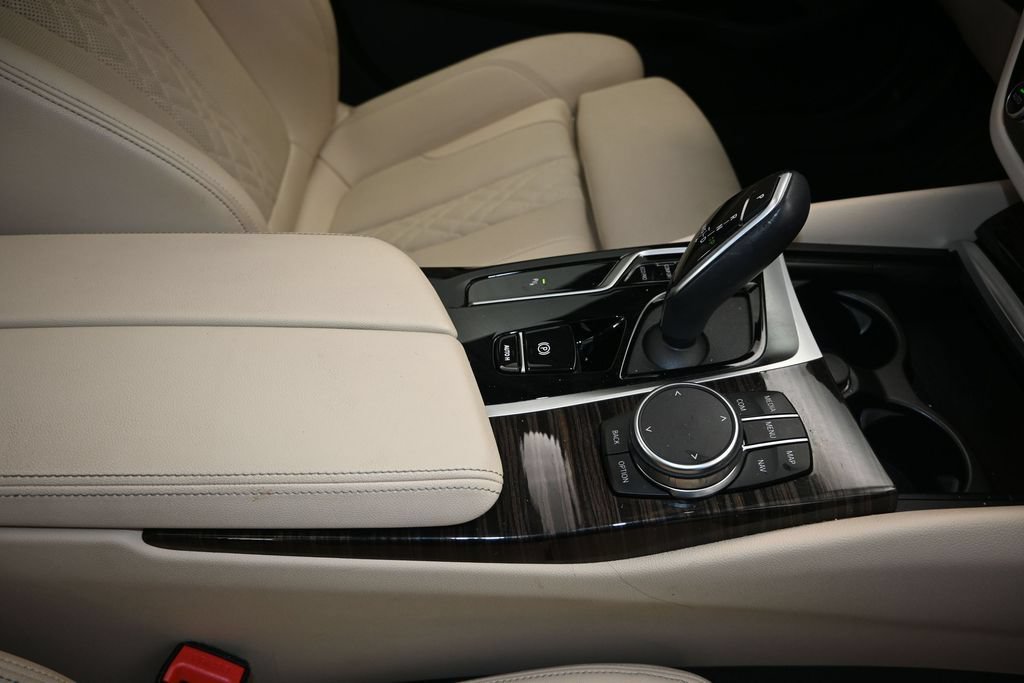 Certified 2023 BMW 530i w/ Premium Package RWD image 22
