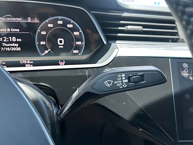 Used 2021 Audi e-tron Prestige w/ Prestige Package AWD/4WD image 31