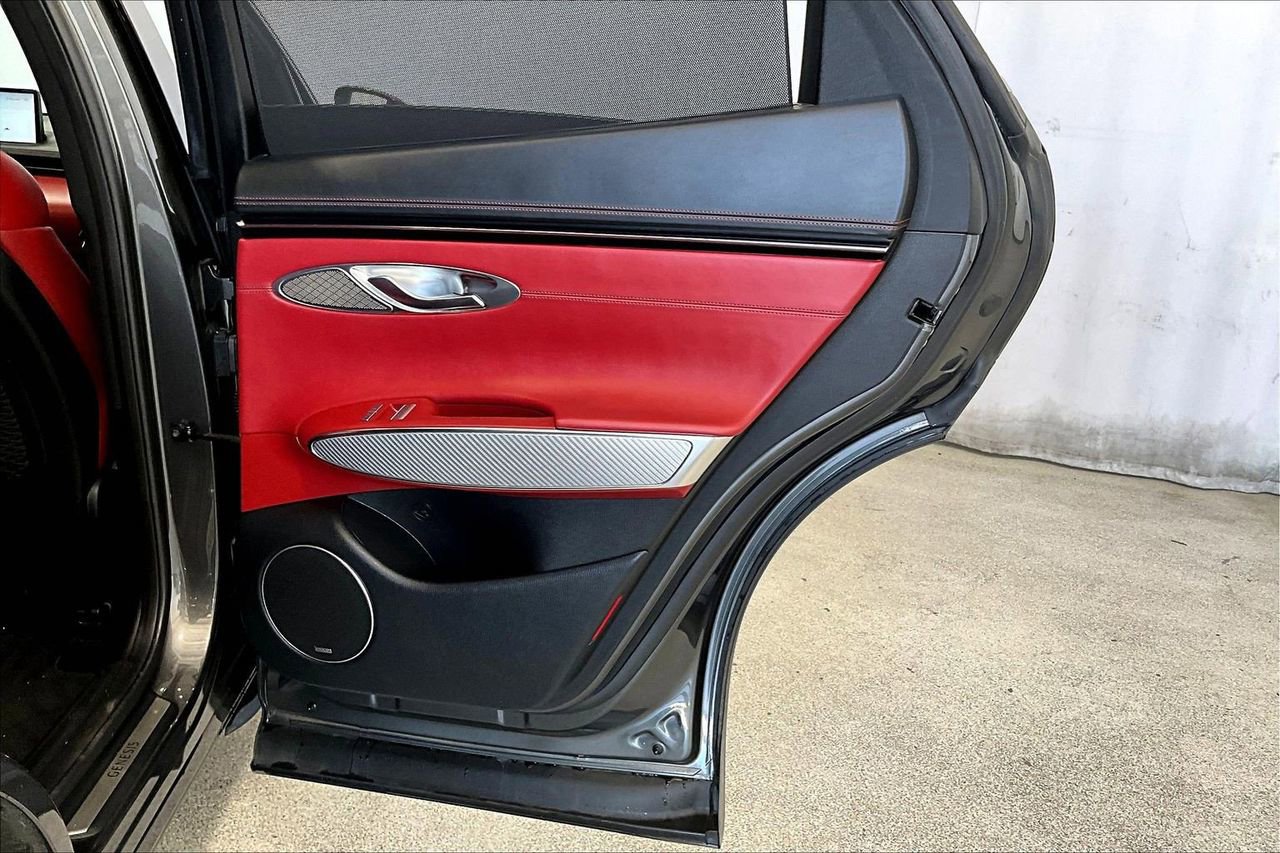 Used 2023 Genesis GV70 2.5T w/ Sport Prestige Package image 23