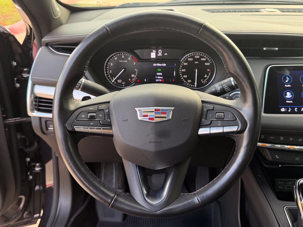 Used 2022 Cadillac XT4 Premium Luxury w/ Enhanced Visibility Package FWD image 23
