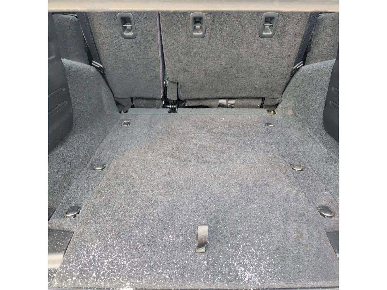 Used 2022 Jeep Wrangler Unlimited Sport image 16