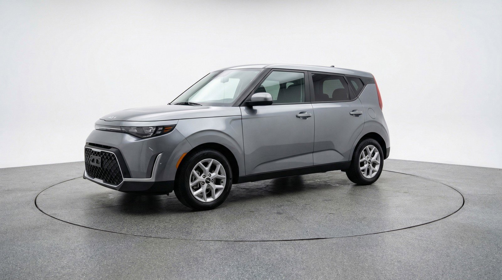 Used 2025 Kia Soul LX w/ LX Technology Package image 3