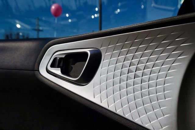 Used 2025 Kia Soul LX image 22