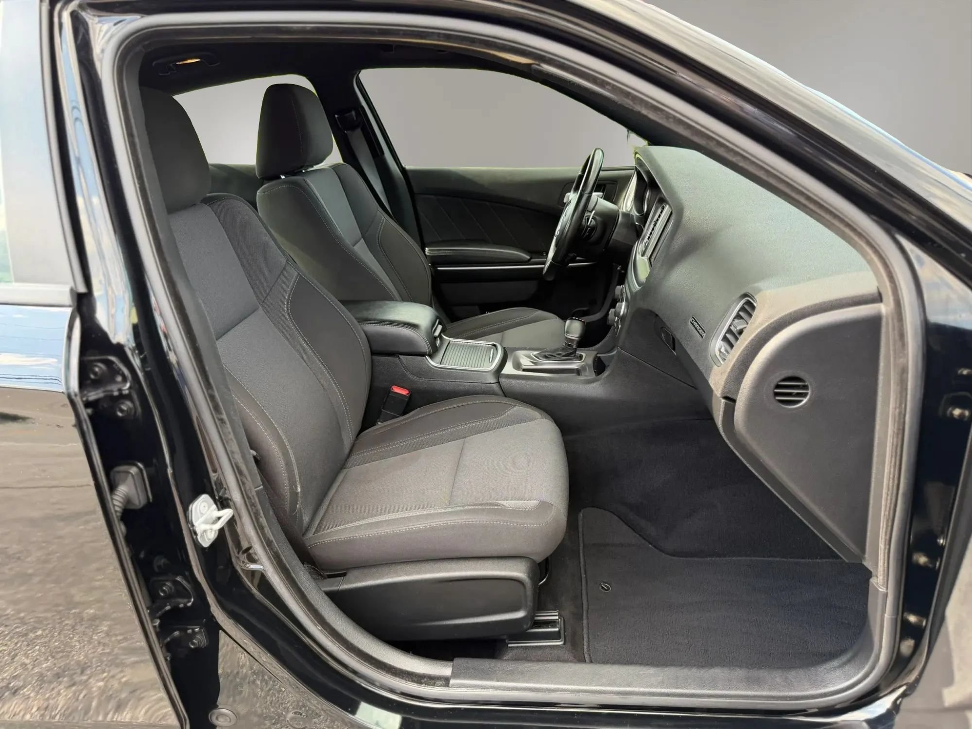 Used 2019 Dodge Charger SXT AWD/4WD image 44