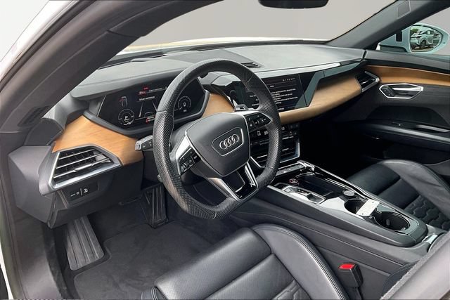 Used 2023 Audi e-tron GT Premium Plus AWD/4WD image 13