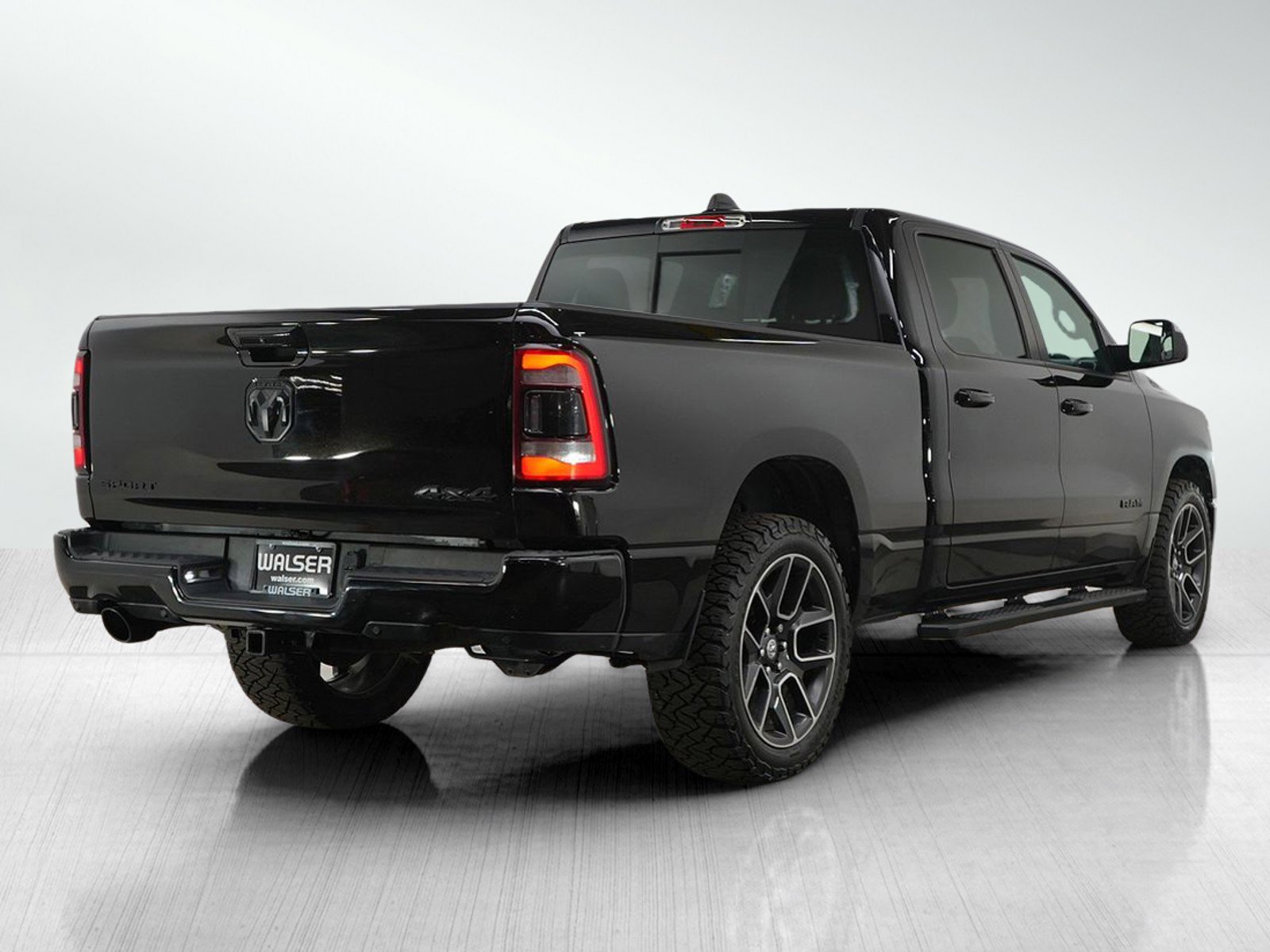 Used 2020 RAM 1500 Sport w/ Level 2 Equipment Group AWD/4WD image 5