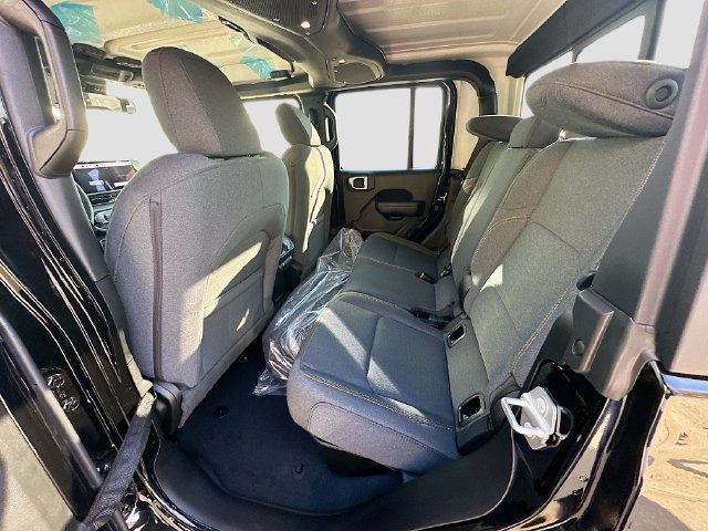 New 2026 Jeep Gladiator Sport AWD/4WD image 24