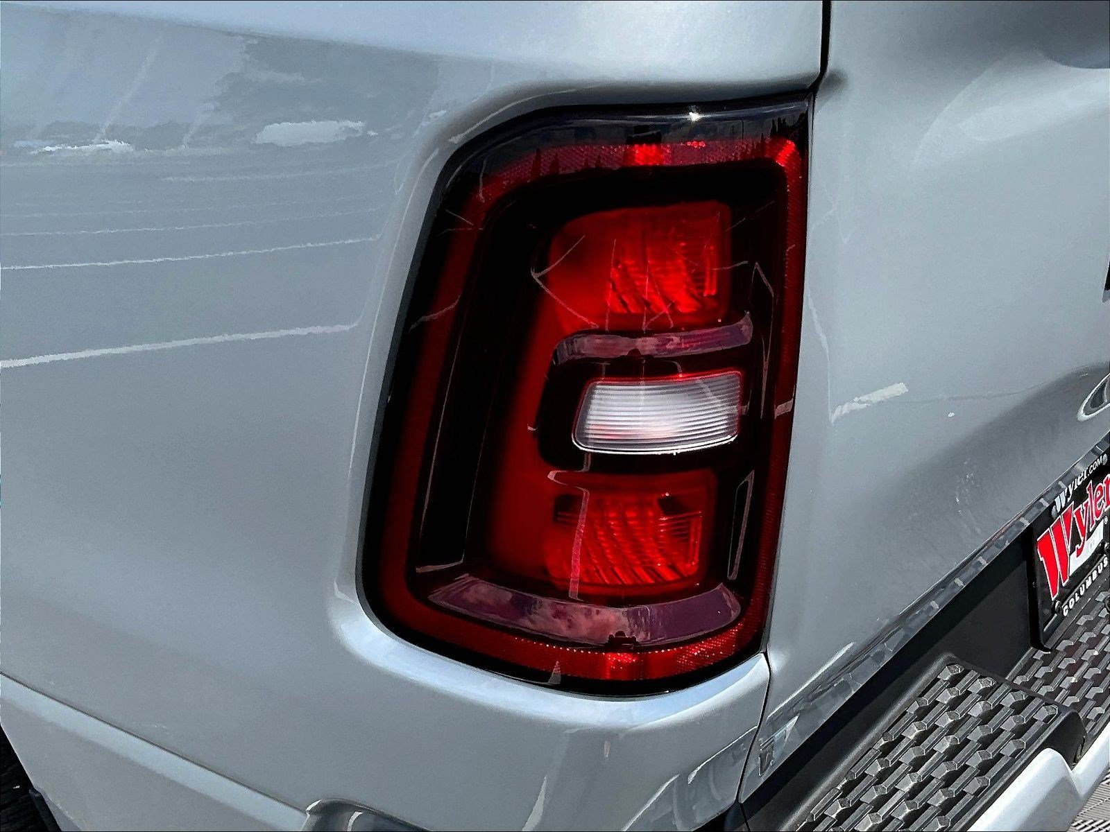 New 2026 RAM 1500 Express AWD/4WD image 15
