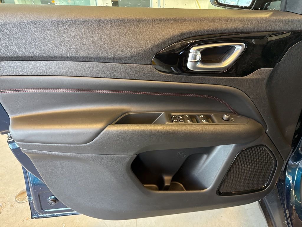 New 2026 Jeep Compass Trailhawk image 26