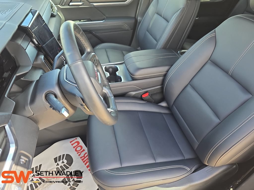 Used 2026 GMC Acadia Elevation w/ Elevation Premium Package FWD image 16