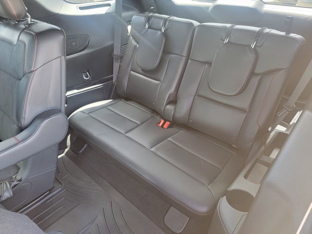 Used 2025 Ford Explorer ST AWD/4WD image 13