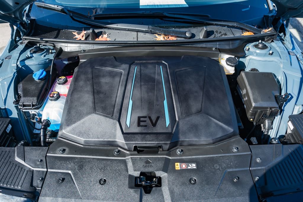 Certified 2024 Hyundai Ioniq 5 SE image 14