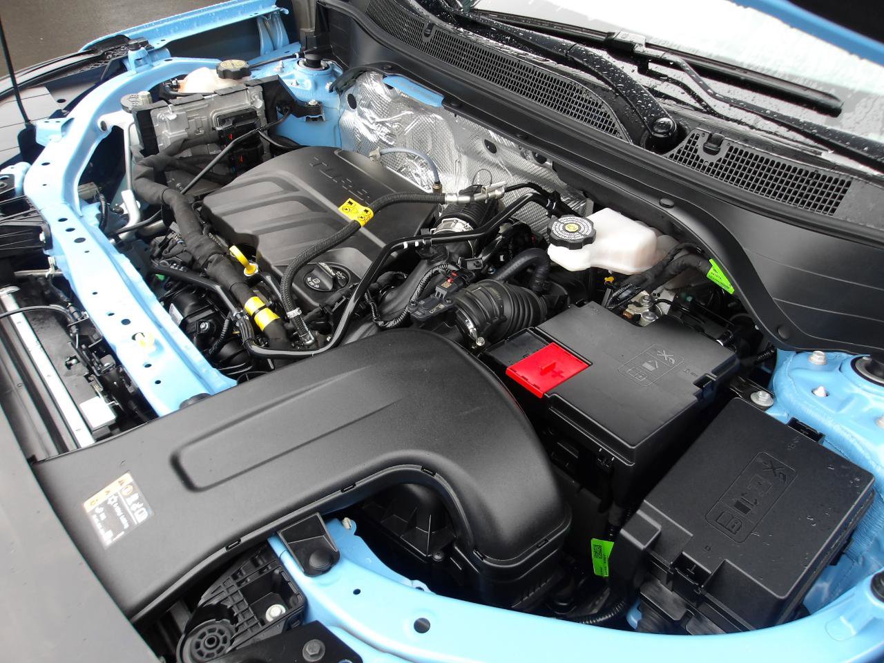Used 2024 Chevrolet Trax RS w/ Sunroof Package FWD image 24