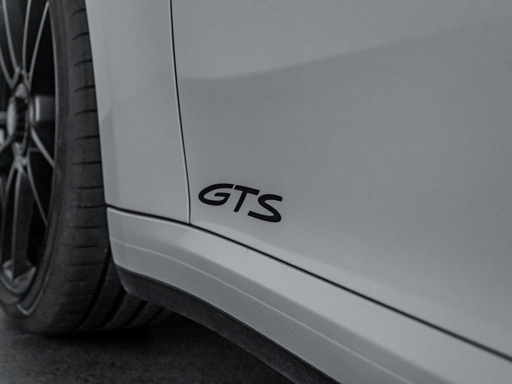 Certified 2024 Porsche 911 Targa 4 GTS image 15