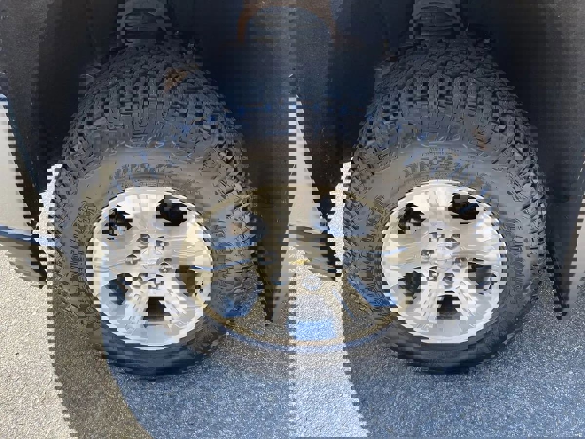 Used 2017 Chevrolet Silverado 1500 LT w/ All Star Edition image 10