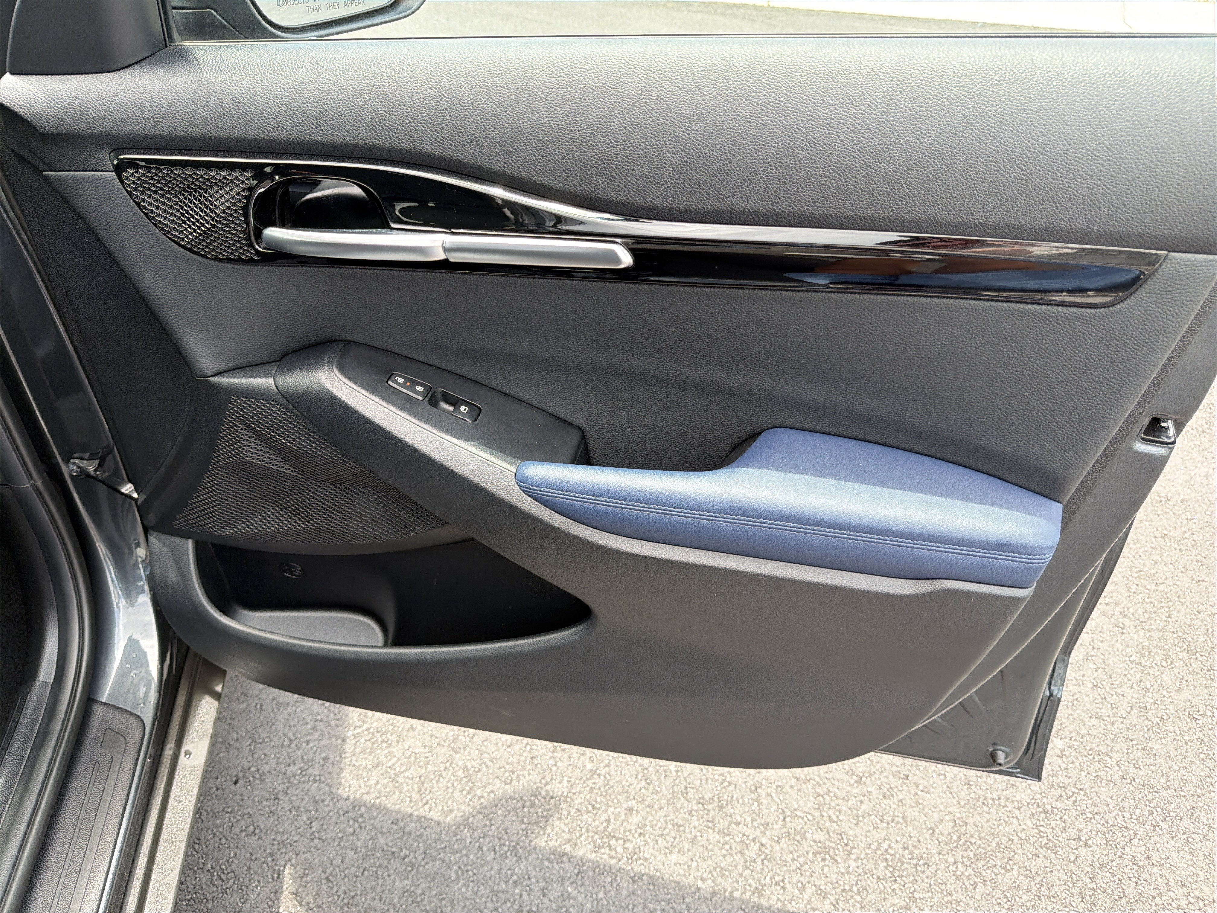 Certified 2025 Kia Seltos S FWD image 14