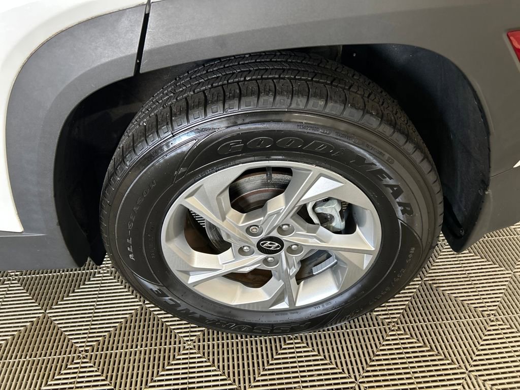 Certified 2022 Hyundai Tucson SEL w/ Cargo Package image 11