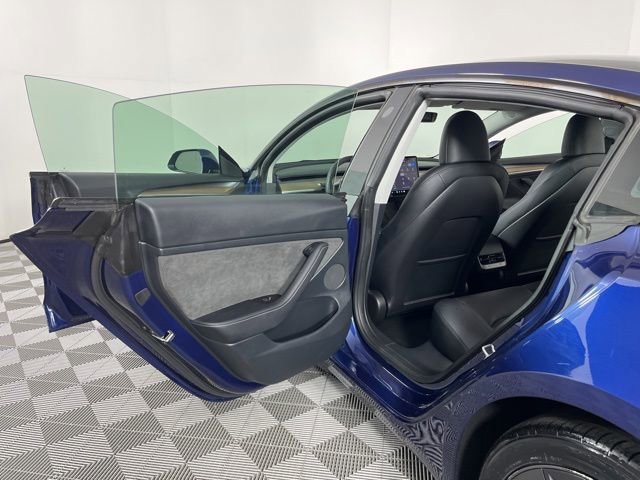 Used 2023 Tesla Model 3 Standard Range RWD image 37