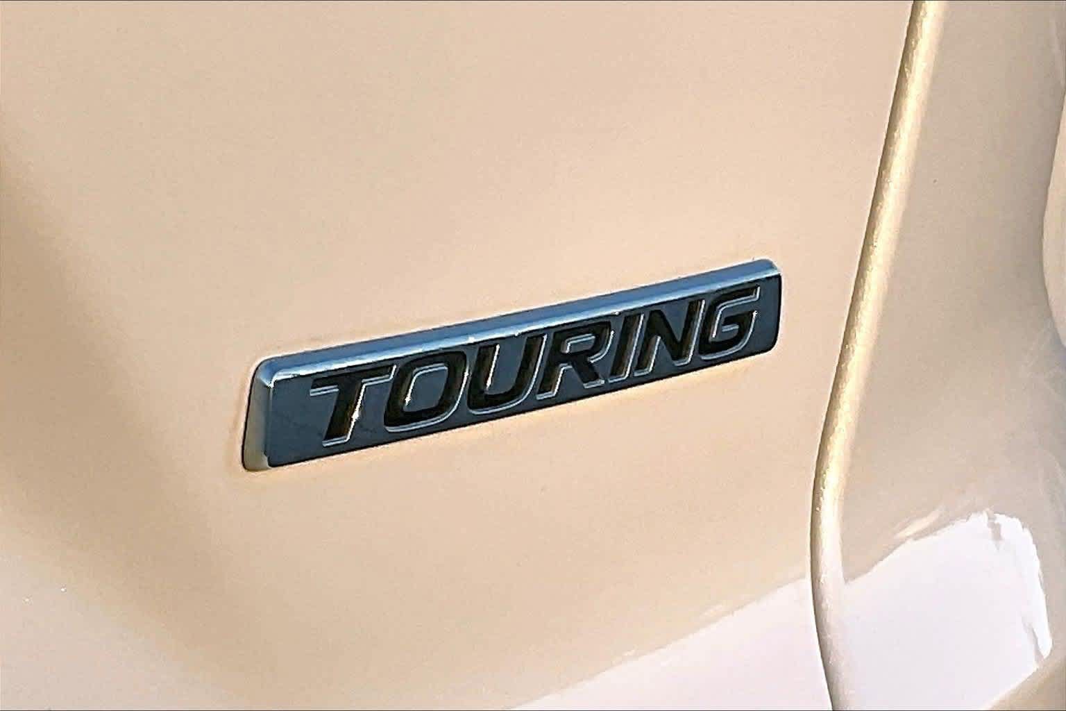 Used 2020 Honda CR-V Touring image 7