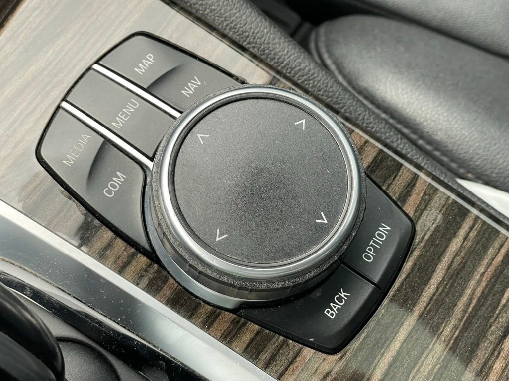 Used 2018 BMW 530i xDrive image 24