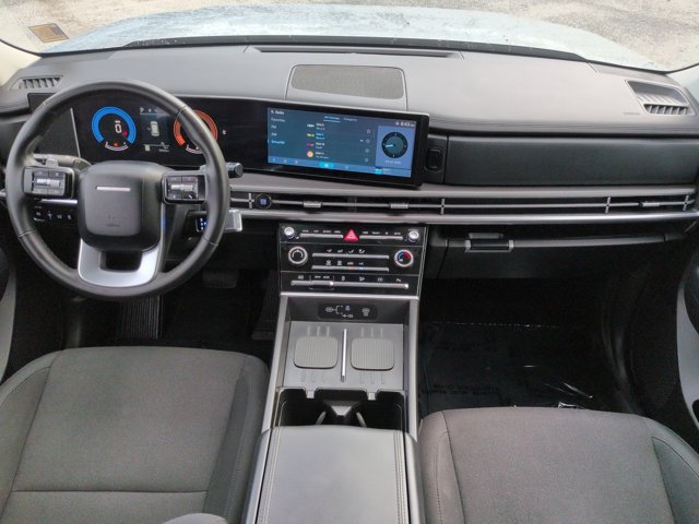Used 2025 Hyundai Santa Fe SE FWD image 14