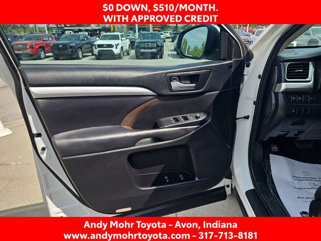 Used 2018 Toyota Highlander XLE FWD image 11