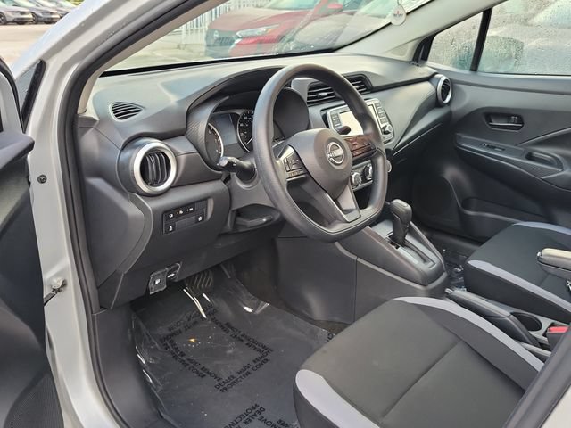 Used 2025 Nissan Versa S w/ Trunk Package FWD image 10