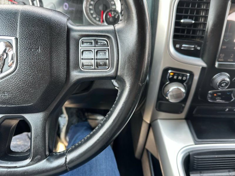Used 2016 RAM 1500 SLT RWD image 17