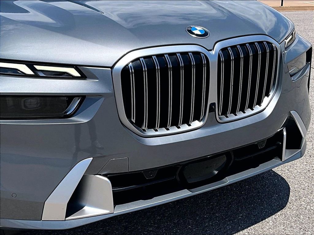 Used 2023 BMW X7 xDrive40i w/ Premium Package AWD/4WD image 20