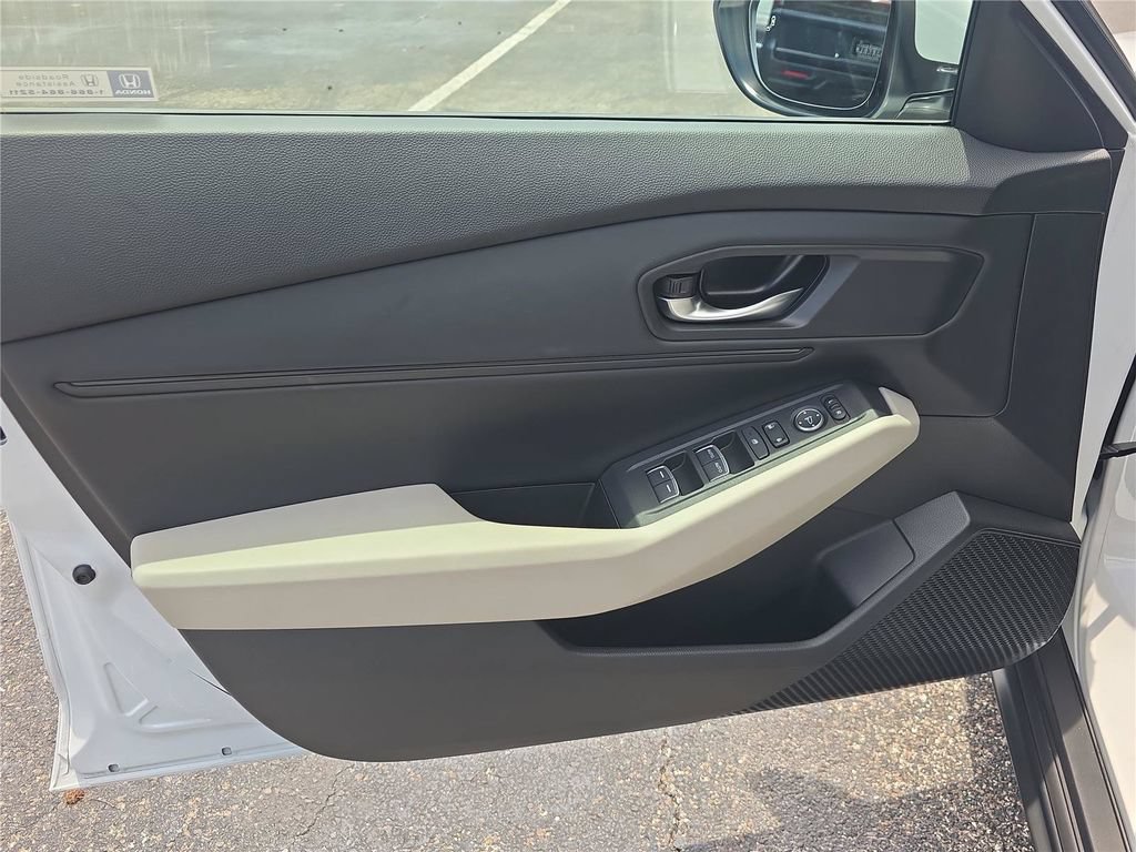 Used 2023 Honda Accord EX image 14