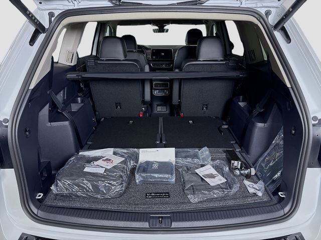 New 2026 Volkswagen Atlas SEL Premium R-Line image 28