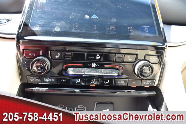 Used 2024 Jeep Grand Cherokee Limited image 38