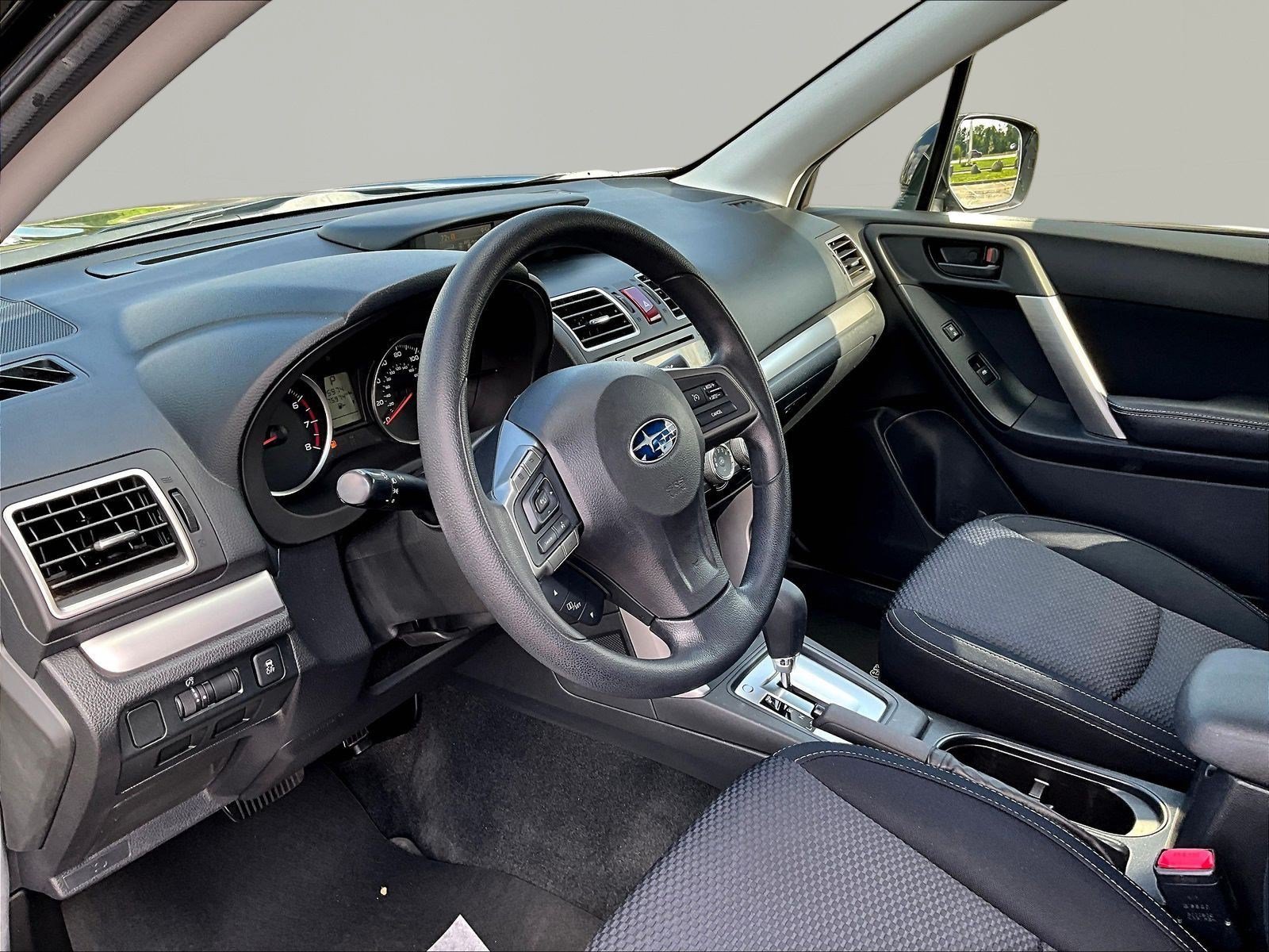 Used 2016 Subaru Forester 2.5i Premium w/ Popular Package #2 AWD/4WD image 16
