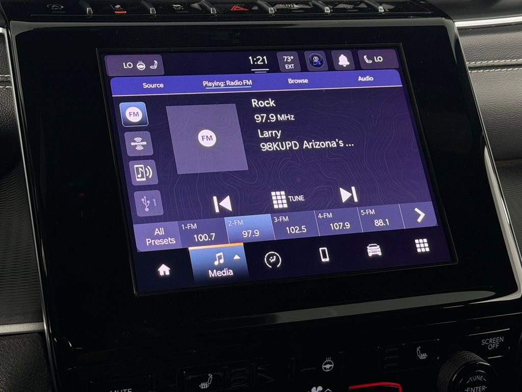 Used 2025 Jeep Grand Cherokee Laredo w/ Luxury Tech Group I image 19