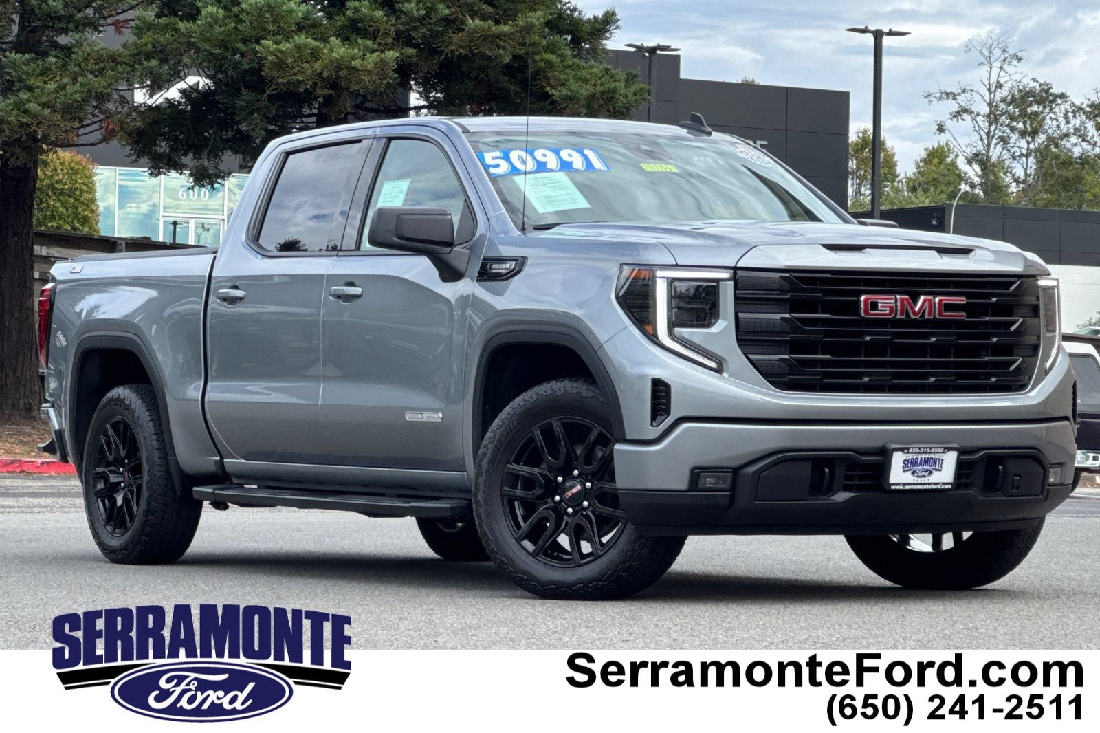 Used 2025 GMC Sierra 1500 Elevation w/ Preferred Package AWD/4WD image 1