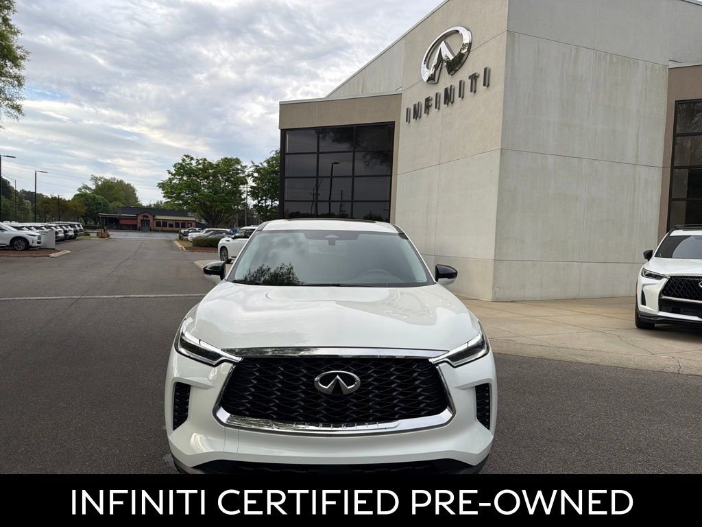 Certified 2025 INFINITI QX60 Pure image 3